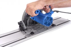 HBM 165 Mm Professionele 1200 Watt Invalzaag, Liniaalzaag Met 2 X 700 Mm Liniaal 22 HBM 165 Mm Professionele 1200 Watt Invalzaag, Liniaalzaag Met 2 X 700 Mm Liniaal -Huishoudelijk Gereedschap Winkel hbm 216 54.jpg 1200x600 f3272ebc88